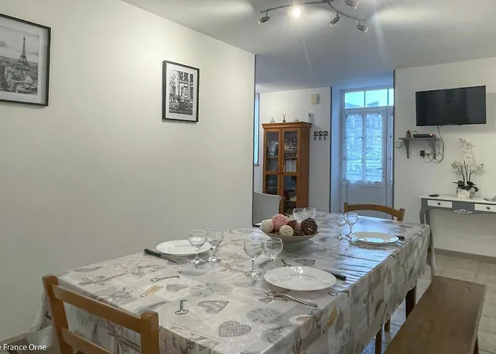 Charmante Maison Au Coeur De Avec Wifi - Fr-1-497-260 Carrouges