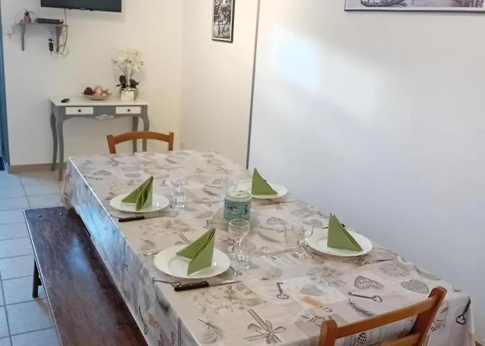 Charmante Maison Au Coeur De Avec Wifi - Fr-1-497-260 度假居 Carrouges